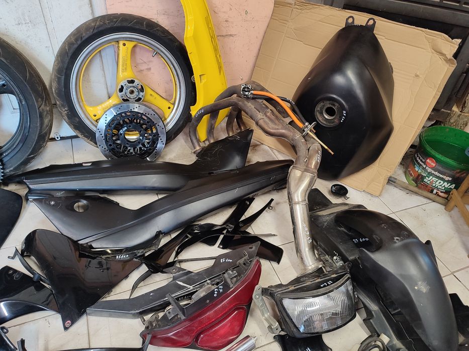 Suzuki RF 600 części owiewki lampa lagi moduł koło bak set oś  wiązka