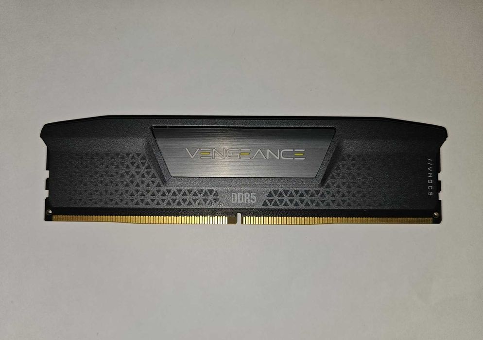 Memória RAM 16Gb DDR5 Corsair Vengeance Black 6000MHz para Computador