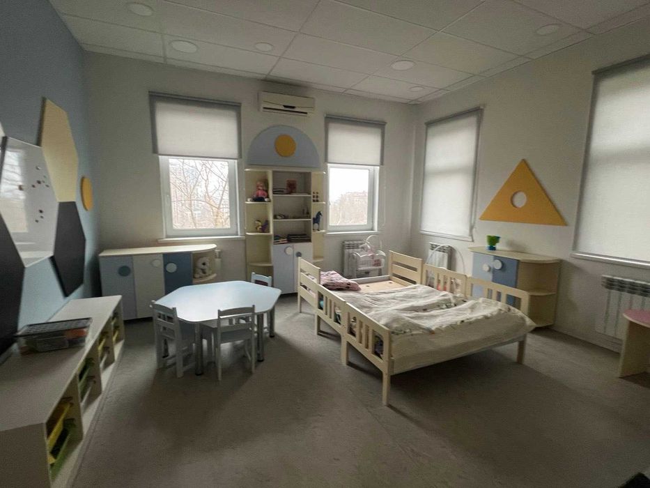 Сдам окрему будівлю з закриою теріторією. Шевченківський р-н