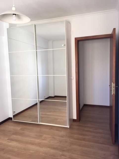 Apartamento T2 com Garagem, R Francisco Pedro Curado, Penha de França