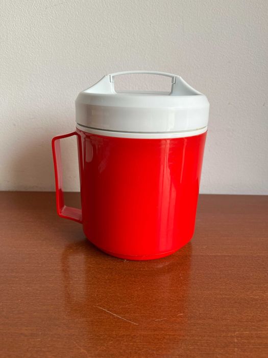 Red Thermal Container64553256719617122