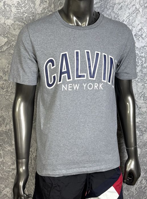 Calvin Klein Jeans футболка L размер спортивная серая с принтом