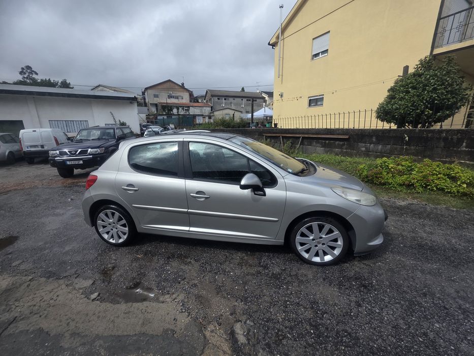 Peugeot 207, 1.6cc /  109cv
