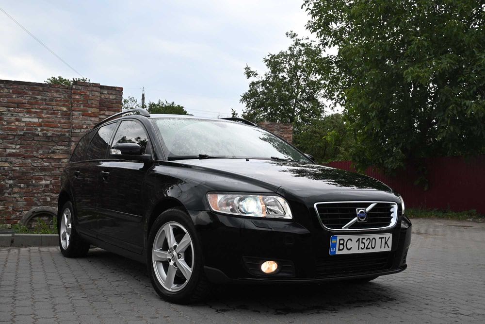 Volvo V50 2009 VIN YV1MW765292491973 фото оголошення 2 з 20