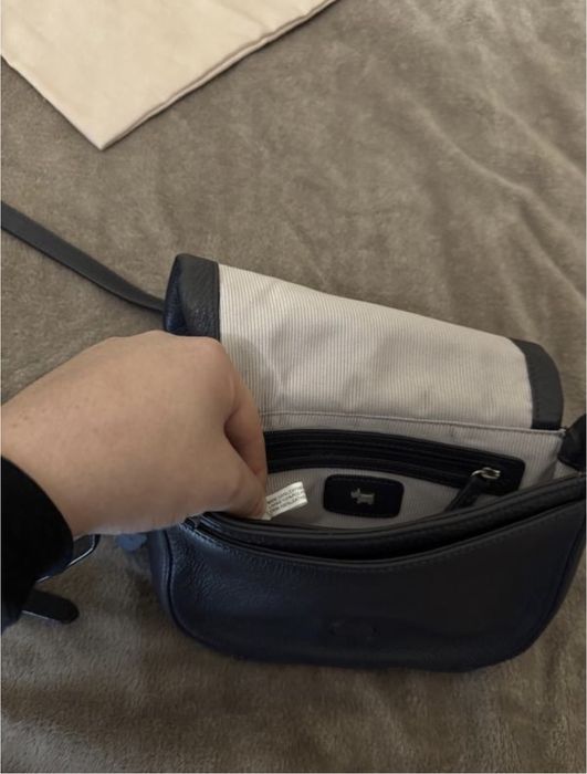 Жіноча шкіряна сумка Radley з пильником