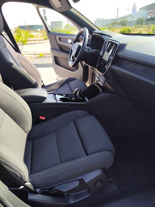 Volvo XC40 Recharge Extended Range 252cv 82kwh - IVA Dedutível