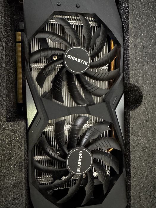 Відеокарта Gigabyte 2060super