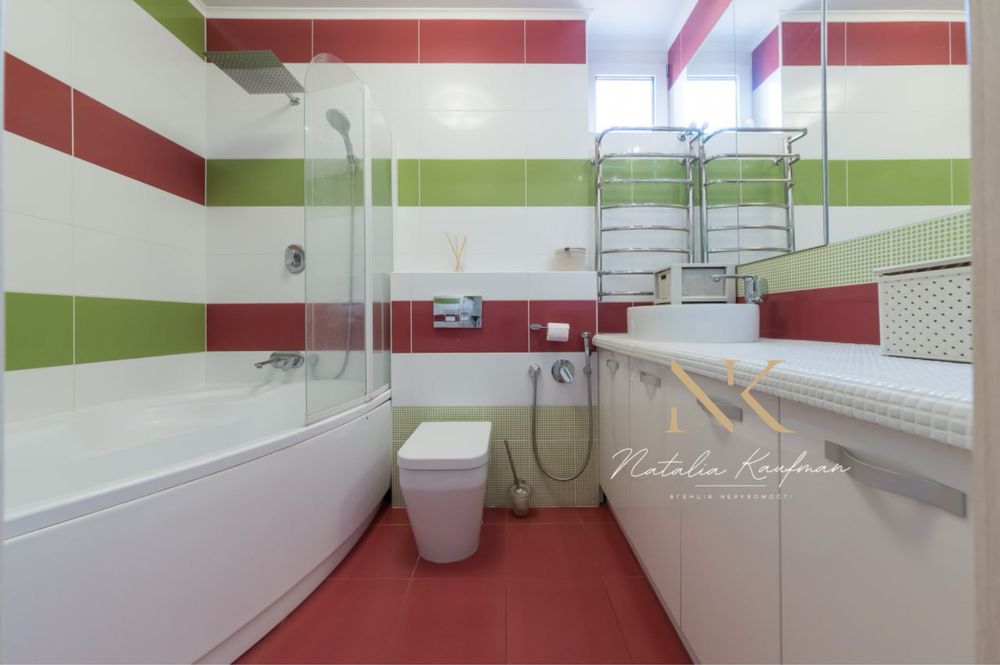 Продаж 2 к кв 62 м2. Комфорт Таун