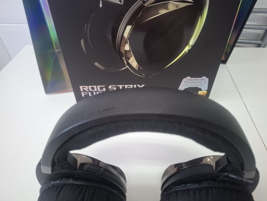 Auscultadores ASUS ROG Strix Fusion 700 –  Como Novos