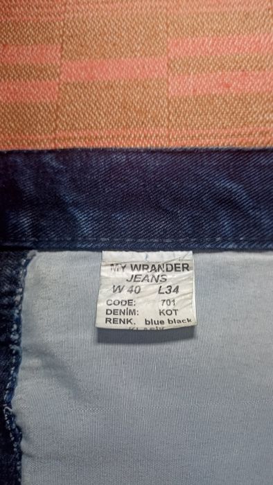 Фирменные джинсы фирмы Wrangler.джинсы отличного качества. Супер джинс