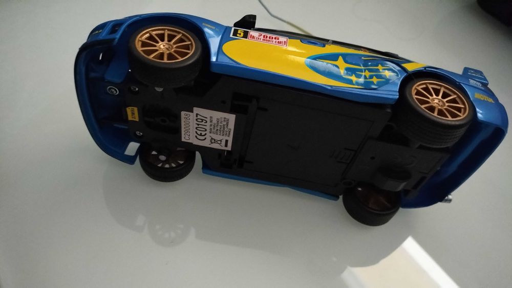 Carro telecomandado - Subaru Impreza WRC