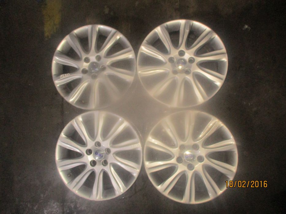Conjunto de jantes VOLVO V40 Hatchback