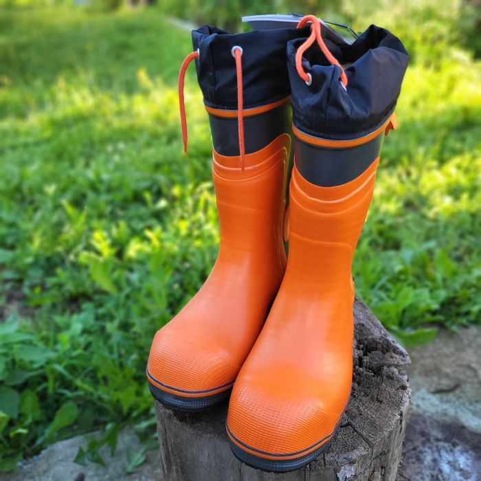 Сапоги бензопильшіка Husqvarna робочі чоботи