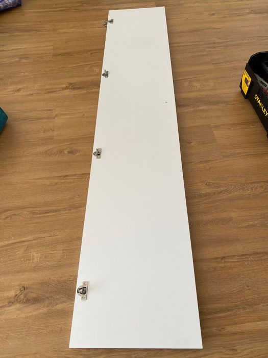 Duas portas novas brancas