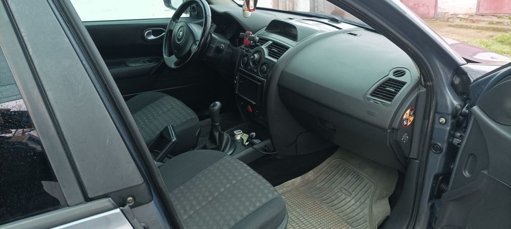 Продам Рено Меган 1.4 гбо