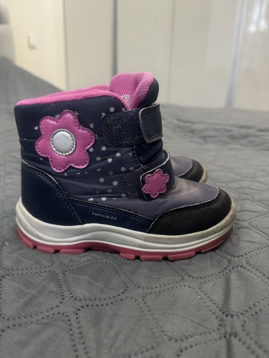Продаю зимові черевички geox для дівчинки 27 р.