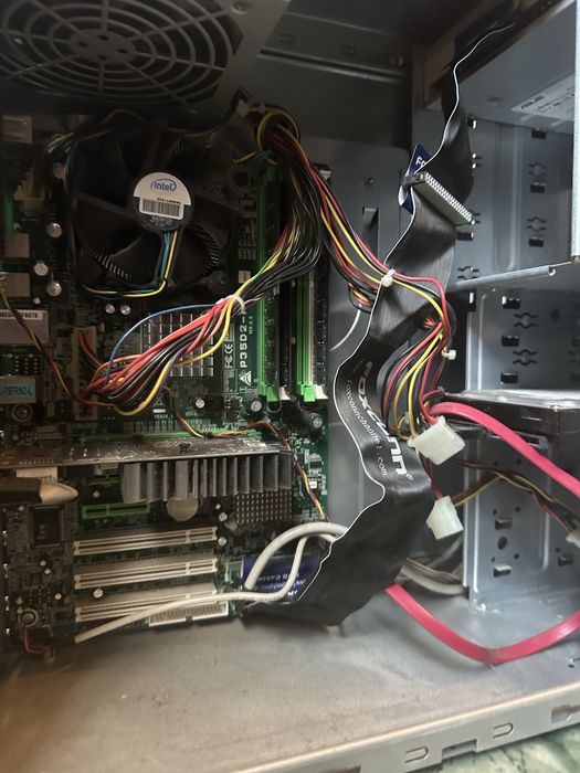 Компьютерный домашний настолький ПК