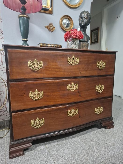 Cómoda D. Maria Original em Madeira Maciça.