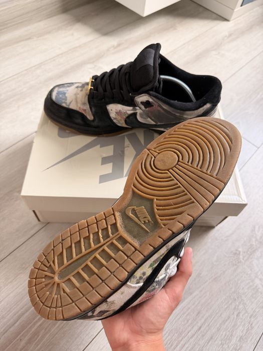 Nike SB Dunk Low x Supreme