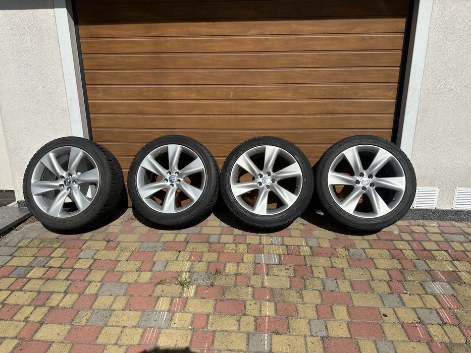 Колеса в зборі Infiniti