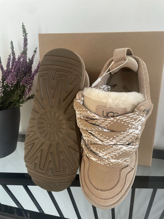 buty damskie - Ugg lowmel