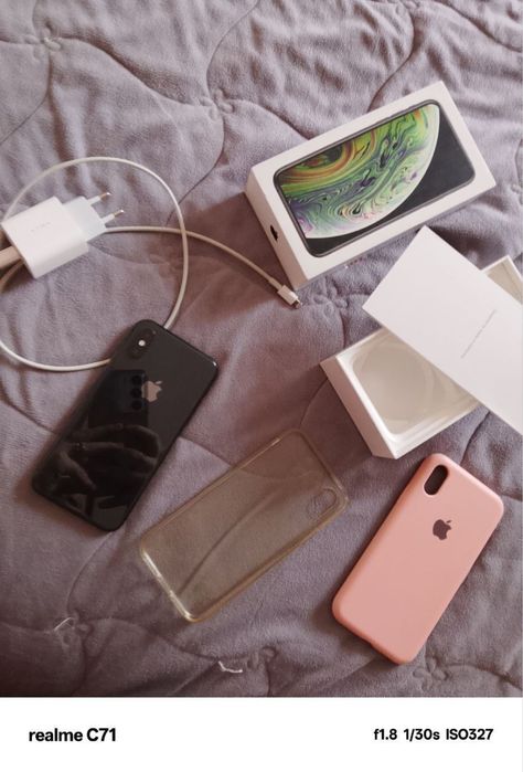 iPhone Xs 92% батарея