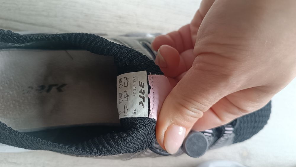 Buty sportowe dziewczęce Bartek 35