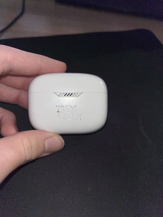 Słuchawki bezprzewodowe JBL Tune Buds Czarny