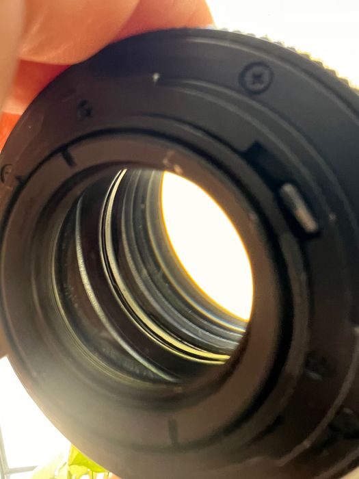 Carl Zeiss Planar 50mm 1.7 T* C/Y
