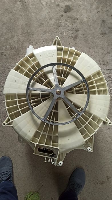 Бак стиральной машины в сборе с барабаном indesit