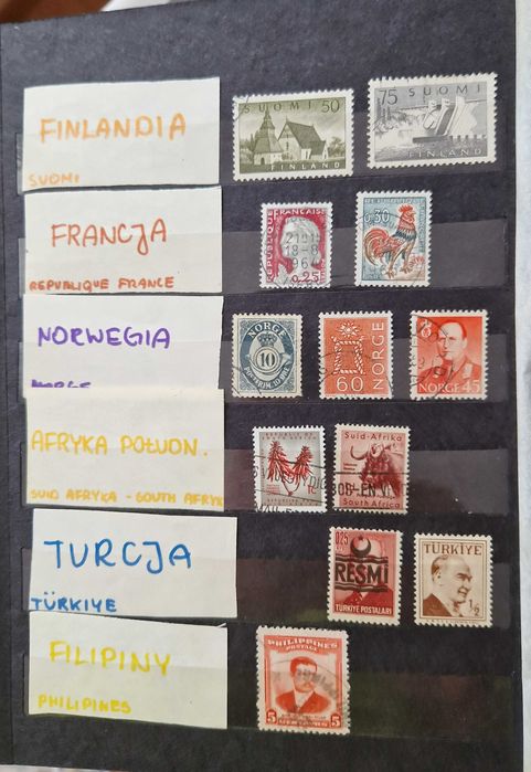 Klaser filatelistyczny ze znaczkami