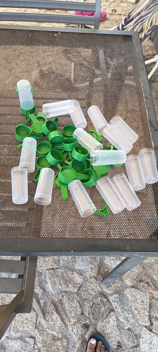 Vário matérial para aves