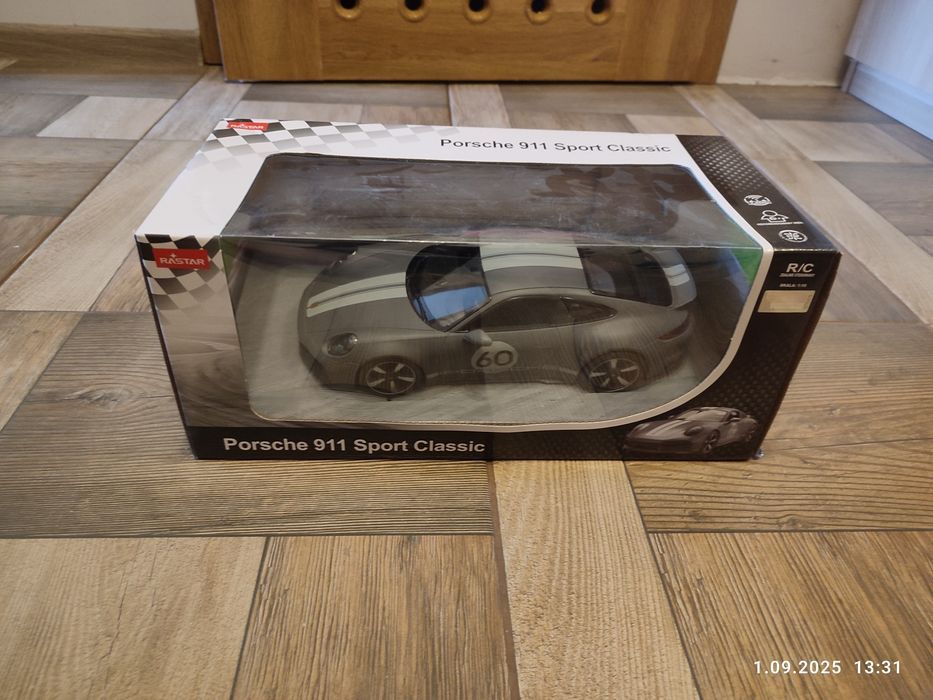Nowy samochód zdalnie sterowany Porsche 911 Sport Classic