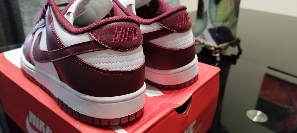 Nike Dunk Low "Bordeaux" (42,41,43,42.5,44,40)