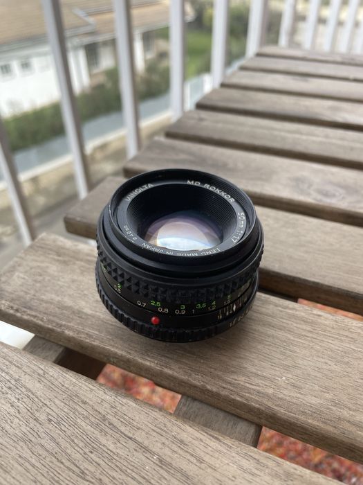 Minolta 50mm f/1.7 MD – Lente Vintage com Bokeh Fantástico