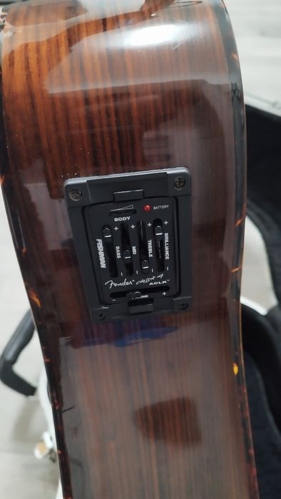 Guitarra acústica fender