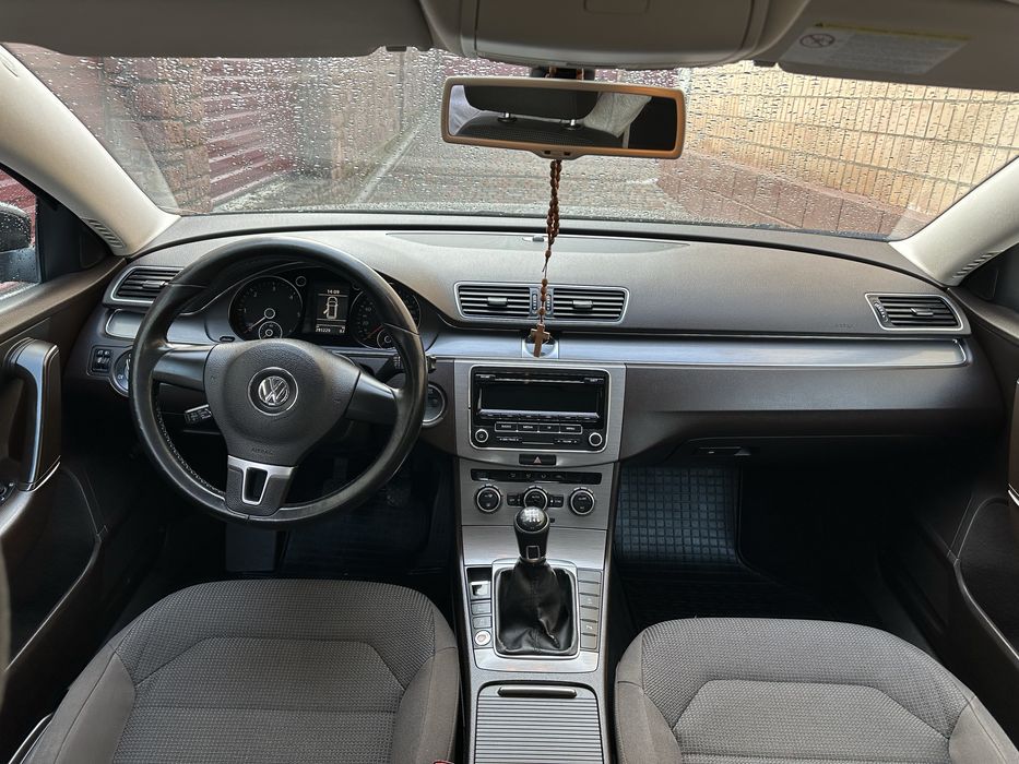 Продається Пасат б7 дизель 2.0 механіка