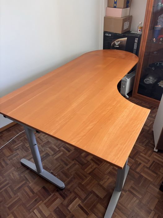 Secretaria de canto descontinuada IKEA