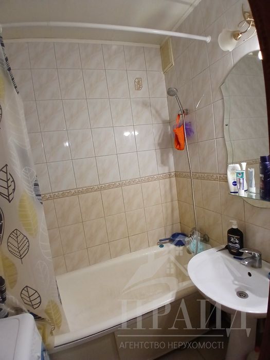Продам 2кмн квартиру в центрі - на Холодногірській