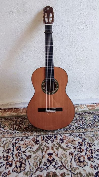 Vendo guitarra clássica Alhambra 5P
