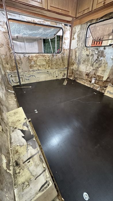Vendo caravana vintege para restaurar