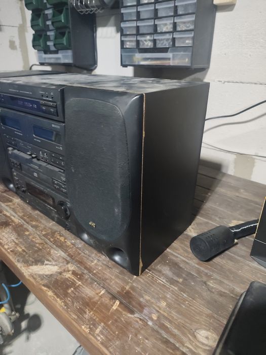 Wieża JVC radio,CD,kaseta