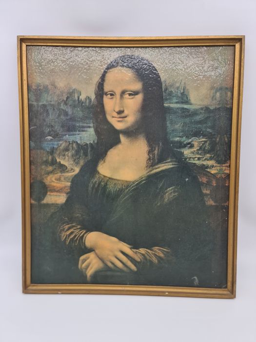 Mona Lisa Painting Printed in a Vintage Frame