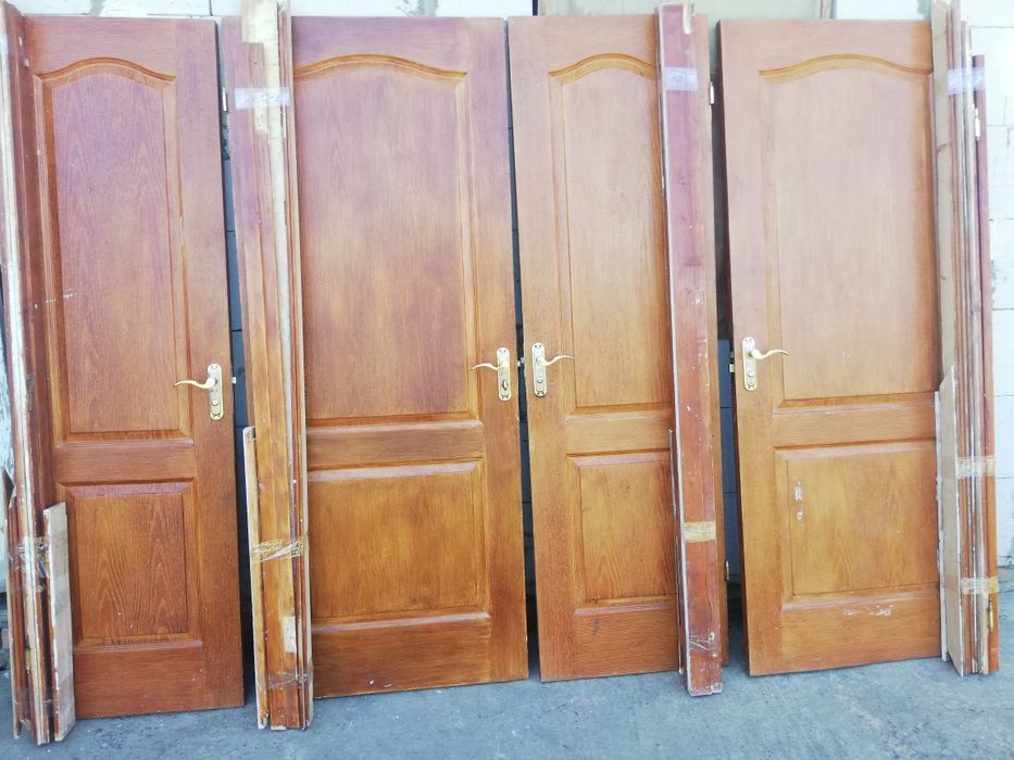 Продам міжкімнатні двері
