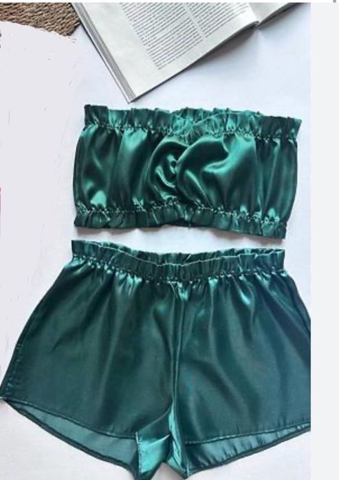 Атласна піжама  топ і шорти