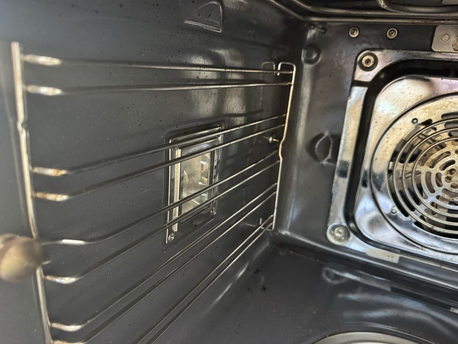Forno eletrico cinza da marca electrolux