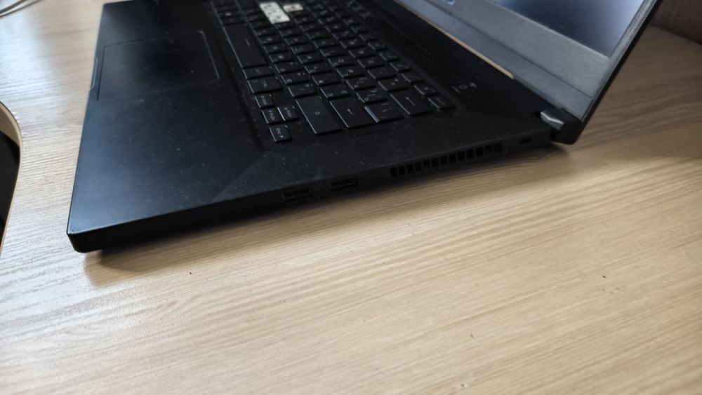 ASUS TUF Dash F15 FX516PM / RTX 3060 / 16 ГБ
