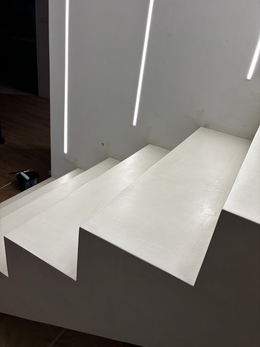 Schody z mikrocementu, mikrocement, tynki dekoracyjne, mikrobeton