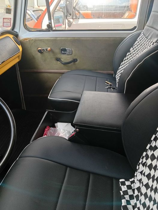 Volkswagen T2 / T2a (Early Bay)
