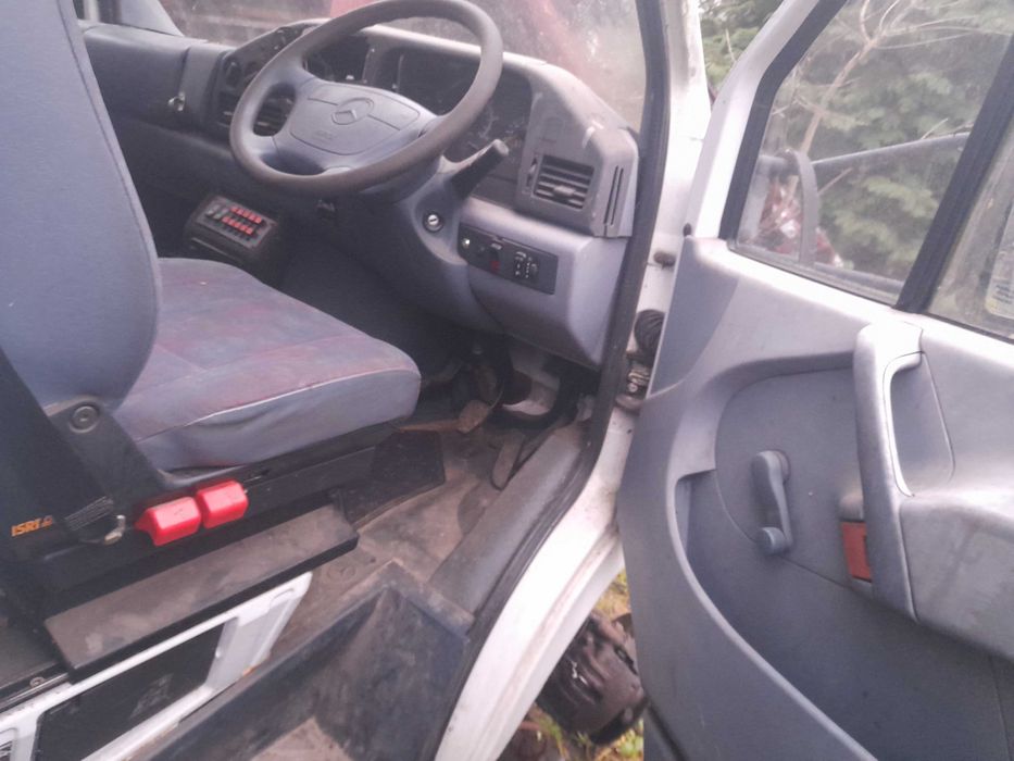 Mercedes Sprinter бак, гітара